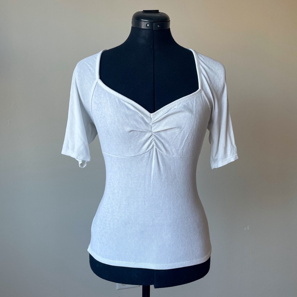 Express White Ribbed Short Sleeve Top - Picture 2 of 6